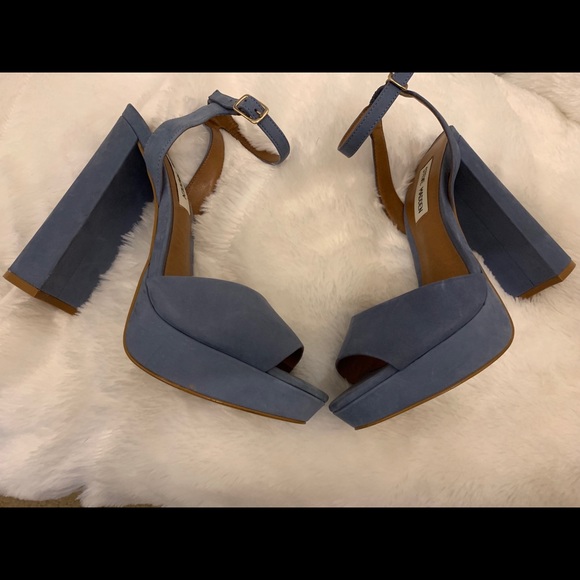 Trust Platform Sandals - Picture 3 of 6